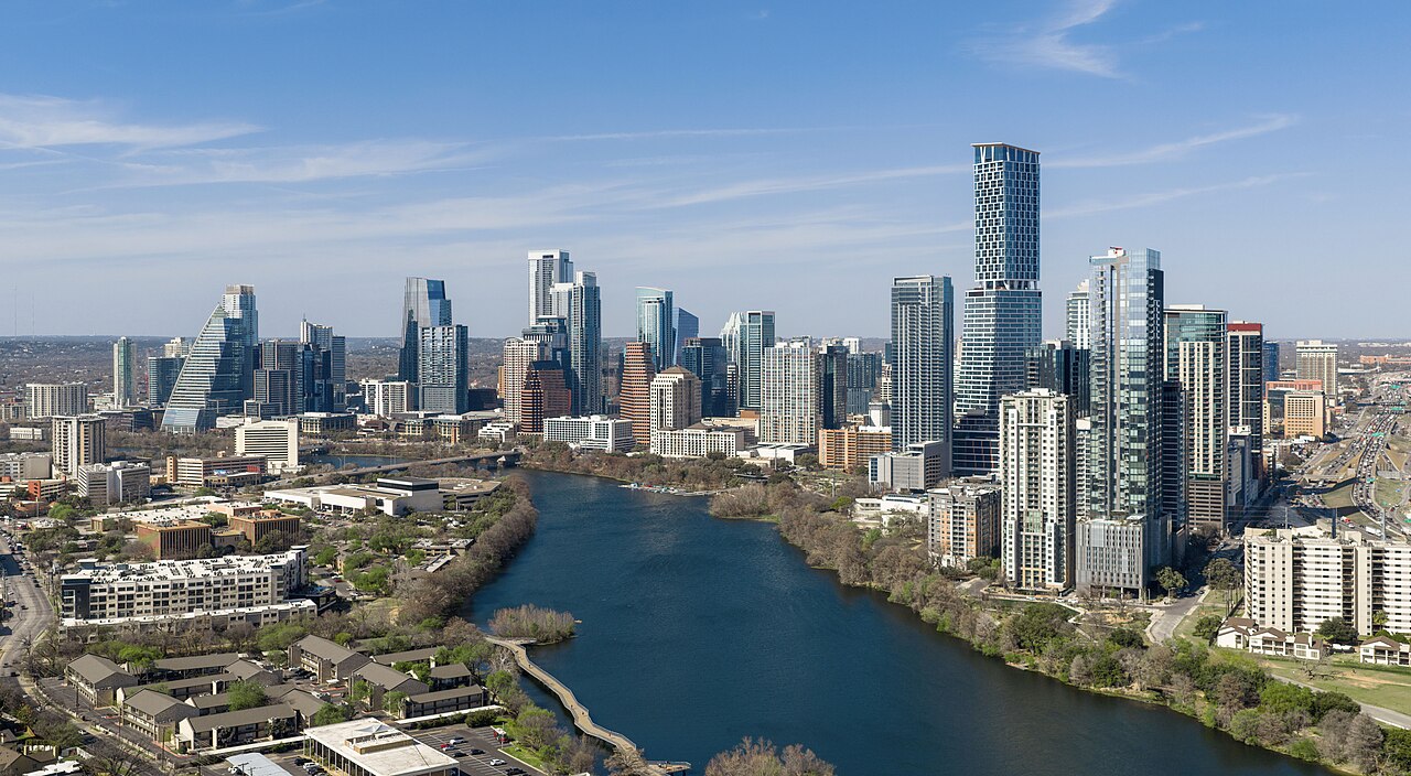 Commercial roof repair planning in Austin
